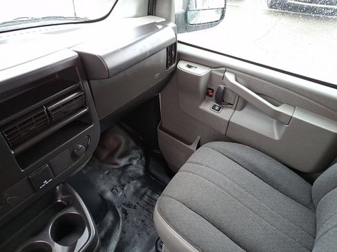 Used 2024 Chevrolet Express 2500 w/ Driver Convenience Package image 16