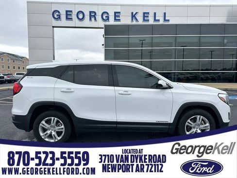 Used 2020 GMC Terrain SLE image 1