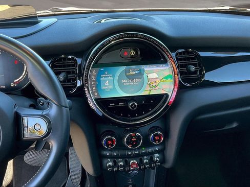 Used 2023 MINI Cooper S image 9