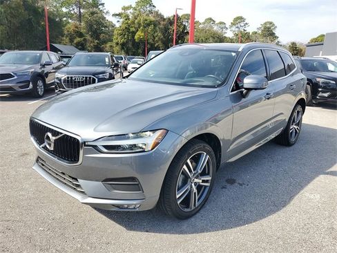 Used 2020 Volvo XC60 T5 Momentum image 5