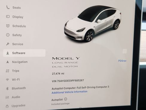 Used 2023 Tesla Model Y Long Range image 25