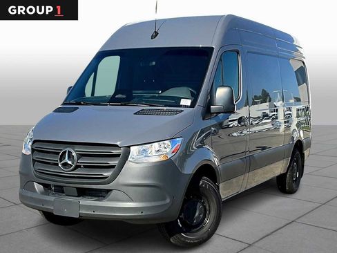 New 2025 Mercedes-Benz Sprinter 2500 image 1