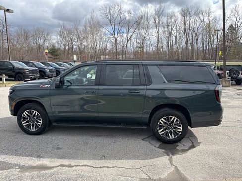 New 2026 Chevrolet Suburban Z71 w/ Z71 Off-Road Package AWD/4WD image 28