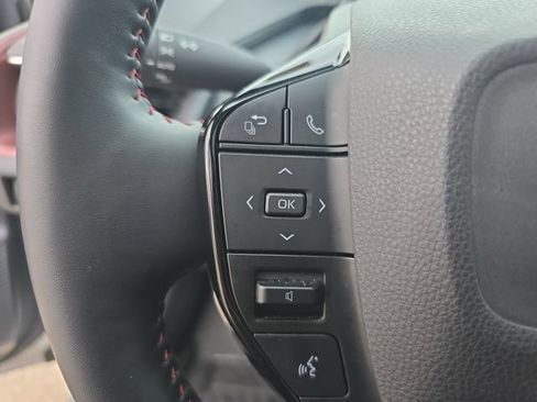 Used 2024 Toyota Prius Prime Premium image 17