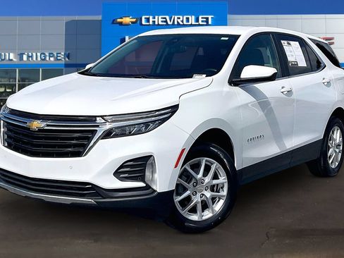 Used 2024 Chevrolet Equinox LT w/ Driver Convenience Package AWD/4WD image 3