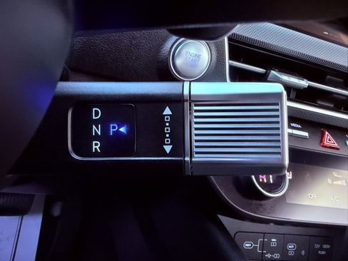 Certified 2025 Hyundai Sonata SEL image 27