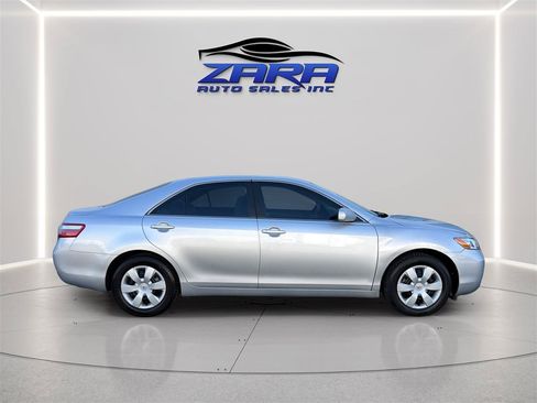 Used 2009 Toyota Camry FWD image 8