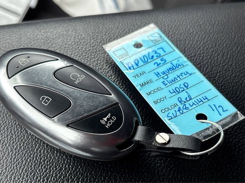 Certified 2025 Hyundai Elantra Sport image 30