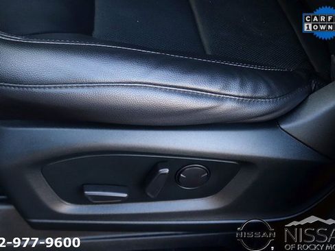 Used 2022 Ford Explorer Limited w/ Equipment Group 301A image 17