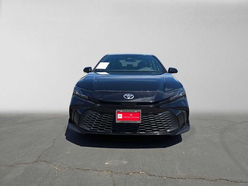Used 2026 Toyota Camry SE FWD image 8