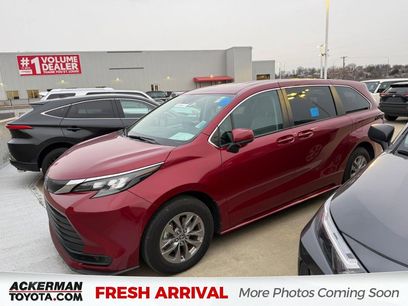 Used 2024 Toyota Sienna LE
