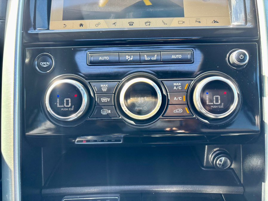 Used 2018 Land Rover Discovery HSE AWD/4WD image 26