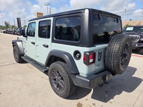 Used 2024 Jeep Wrangler Unlimited Sport AWD/4WD image 5