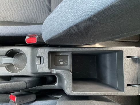 Used 2023 Nissan Versa SV image 27