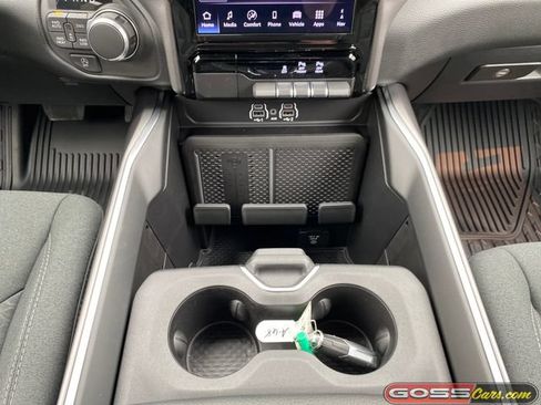 New 2026 RAM 1500 Big Horn AWD/4WD image 12