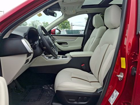 Certified 2024 MAZDA CX-90 Plug-In Hybrid w/ Premium Plus AWD/4WD image 17