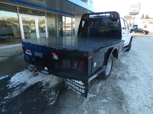 Used 2020 Chevrolet Silverado 3500 W/T w/ WT Convenience Package image 3