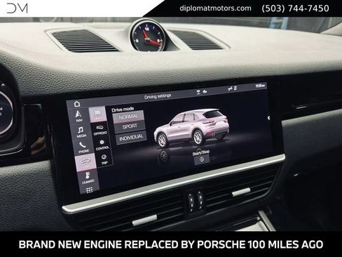 Used 2020 Porsche Cayenne AWD/4WD image 34