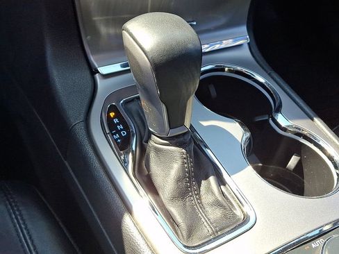 Used 2018 Jeep Grand Cherokee Limited AWD/4WD image 16