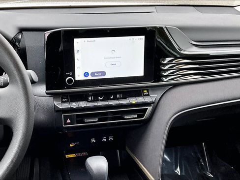 Certified 2025 Toyota Camry LE image 6