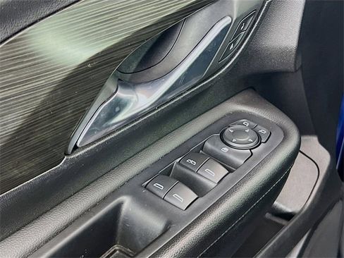 Used 2022 GMC Terrain SLE image 17