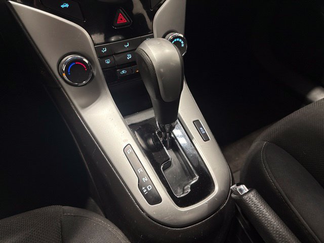 Used 2016 Chevrolet Cruze LT w/ Enhanced Safety Package FWD image 23