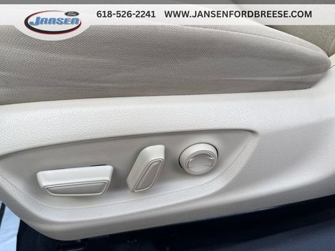 Used 2023 Toyota Camry LE FWD image 11