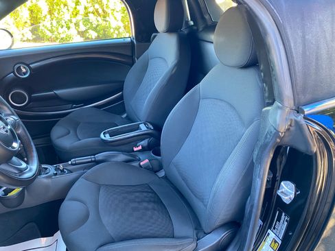 Used 2015 MINI Cooper Roadster S image 28