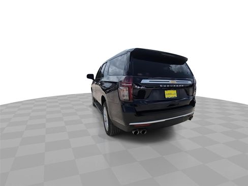 Used 2023 Chevrolet Suburban High Country AWD/4WD image 7