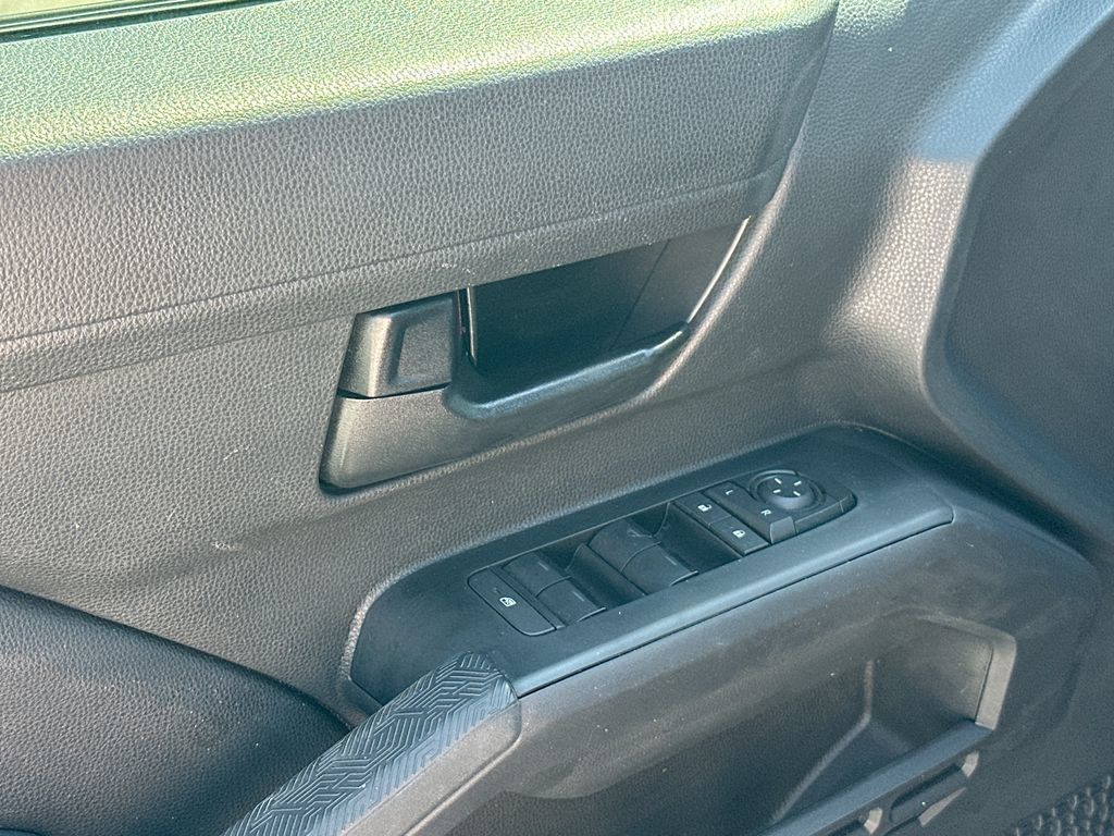 Used 2025 Toyota Tacoma SR5 RWD image 21