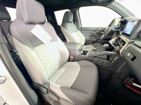 New 2025 Toyota Tacoma TRD Sport image 31