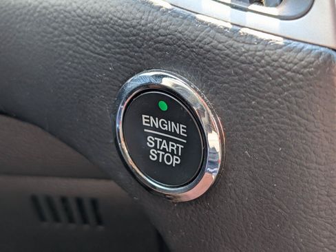 Used 2024 Ford Edge SEL AWD/4WD image 25