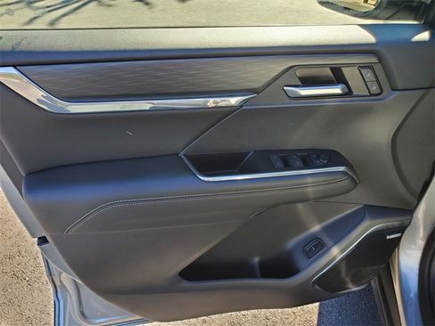 Used 2024 GMC Acadia Elevation image 15