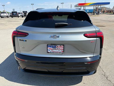 Used 2024 Chevrolet Blazer EV RS RWD image 4