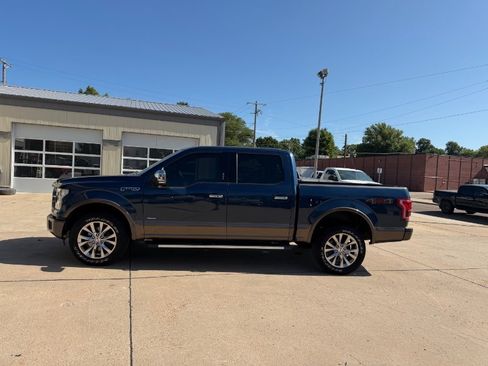 Used 2016 Ford F150 Lariat w/ Equipment Group 502A Luxury AWD/4WD image 33