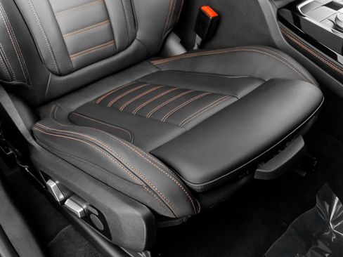 Used 2023 BMW X4 M40i image 31