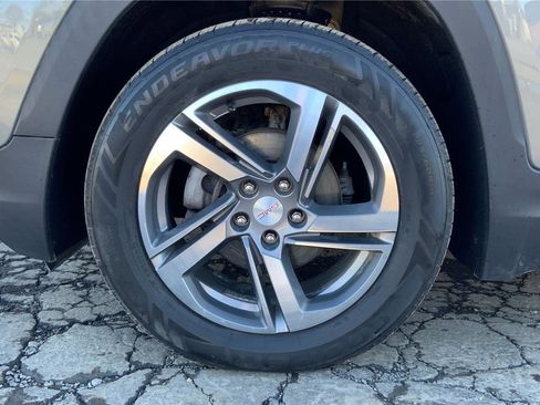 Used 2021 GMC Terrain SLT image 30