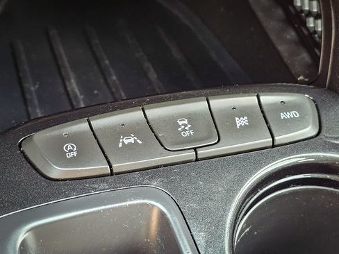 Used 2021 Chevrolet TrailBlazer LS AWD/4WD image 24