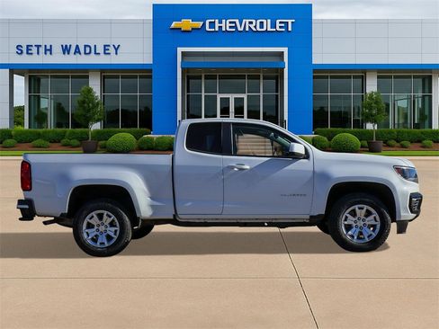 Used 2022 Chevrolet Colorado LT w/ Fleet Safety Package image 8