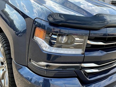 Used 2018 Chevrolet Silverado 1500 LTZ Z71 w/ Centennial Edition image 35