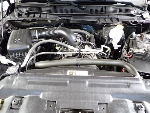 Used 2021 RAM 1500 Classic Warlock image 9