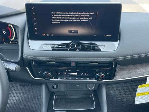 New 2026 Nissan Rogue Platinum w/ Platinum Premium Package AWD/4WD image 22