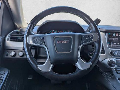 Used 2017 GMC Yukon XL SLT AWD/4WD image 15