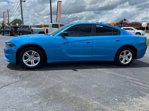 Used 2023 Dodge Charger SXT w/ Cold Weather Package RWD image 5