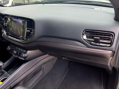 Used 2023 Dodge Durango GT RWD image 19