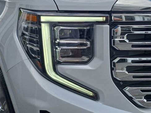 New 2026 GMC Sierra 1500 Denali w/ Denali Reserve Package AWD/4WD image 10