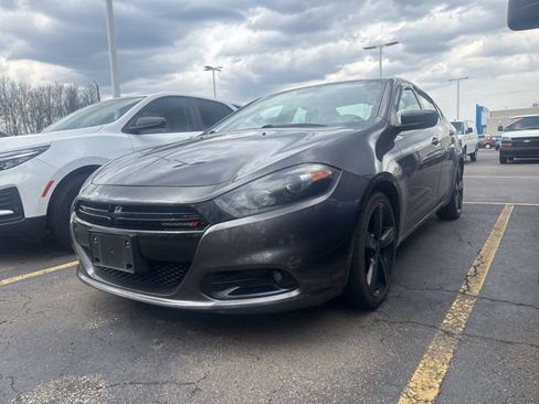 Used 2015 Dodge Dart SXT image 1