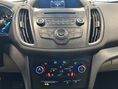Used 2018 Ford Escape SE image 33