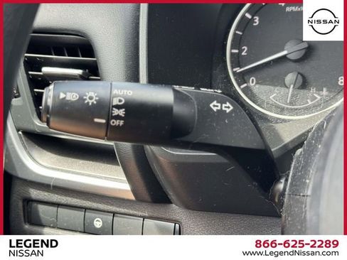 Certified 2024 Nissan Rogue SV AWD/4WD image 22