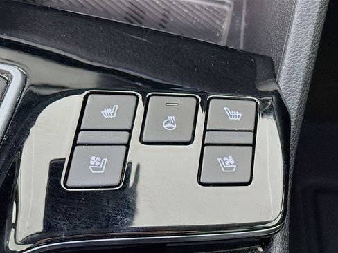 Used 2025 Kia Sportage SX image 21